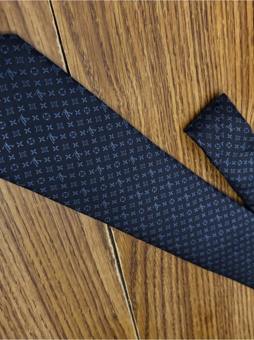 Louis Vuitton Navy Tie with Light-Blue Monogram new no box , sorry - Picture 2 of 4